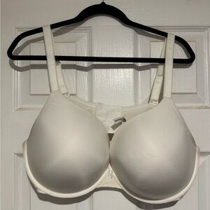 44 DDD - White Torrid Push Up Bra